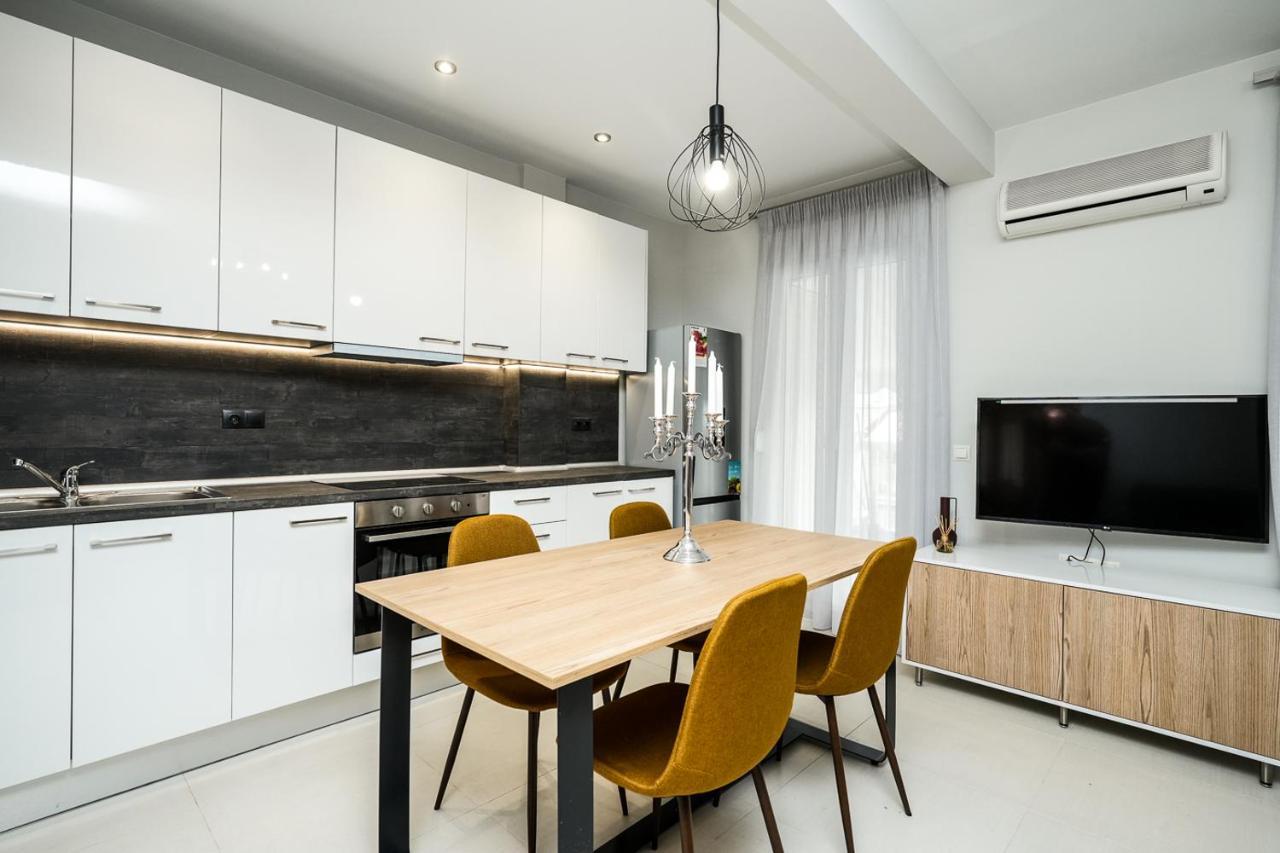Castle Of Beauty In Thessaloniki Apartment ภายนอก รูปภาพ