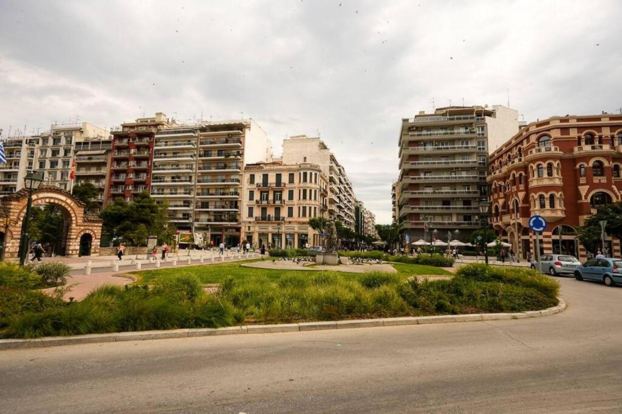 Castle Of Beauty In Thessaloniki Apartment ภายนอก รูปภาพ